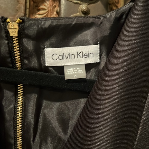 Calvin Klein Hi-lo gown nwt - Picture 4 of 5